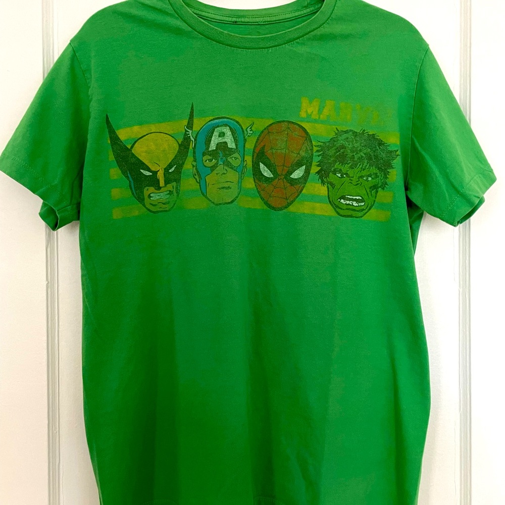 Marvel Graphic Tee Size: M